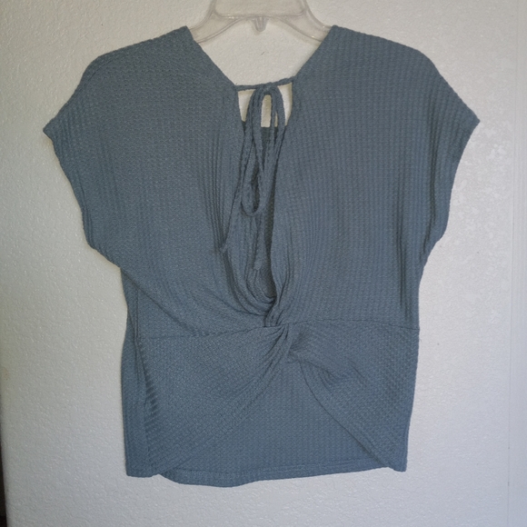 Shein blue summer top M aqua open back with accent knot poly/spandex - Picture 2 of 6